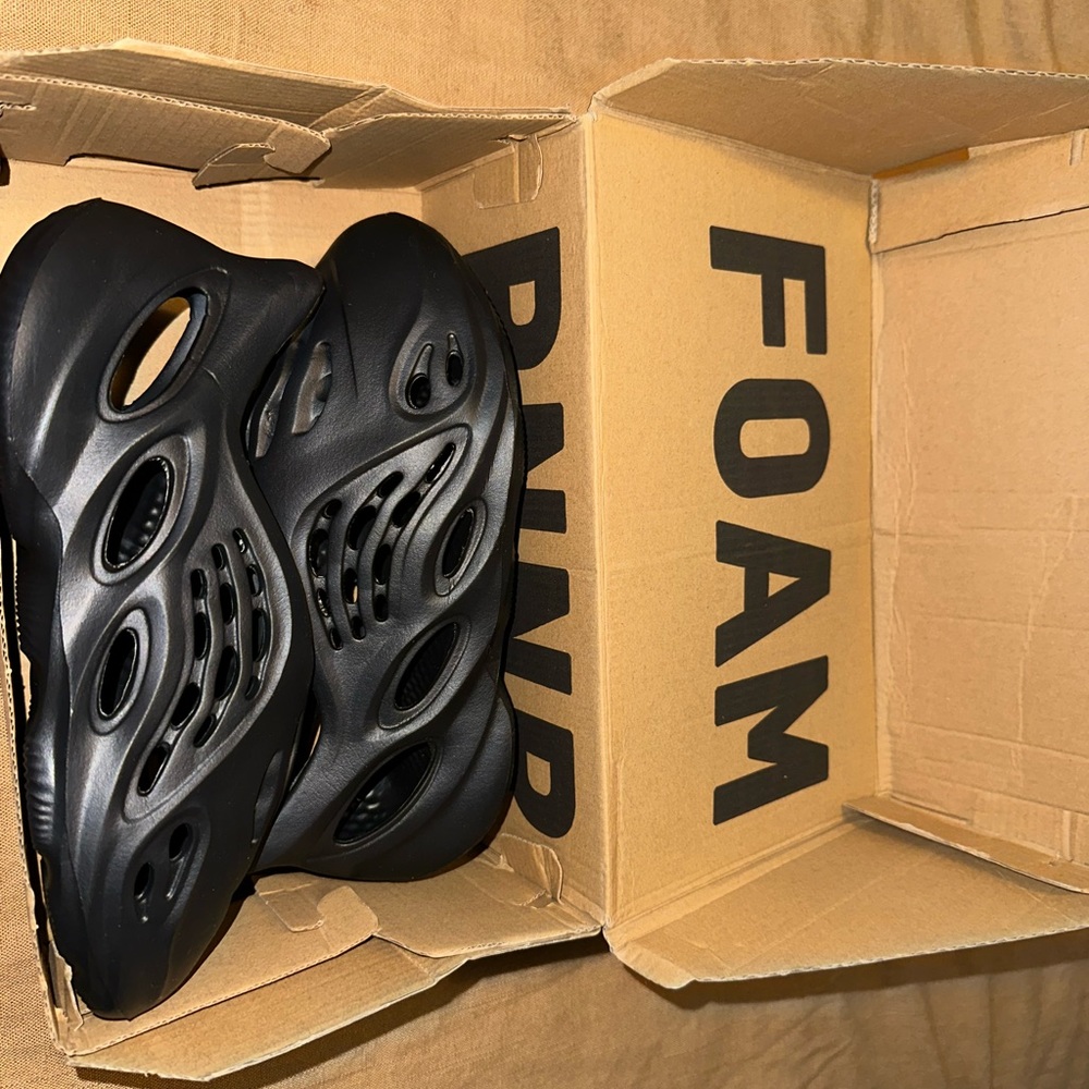 Brand new kids foam runner